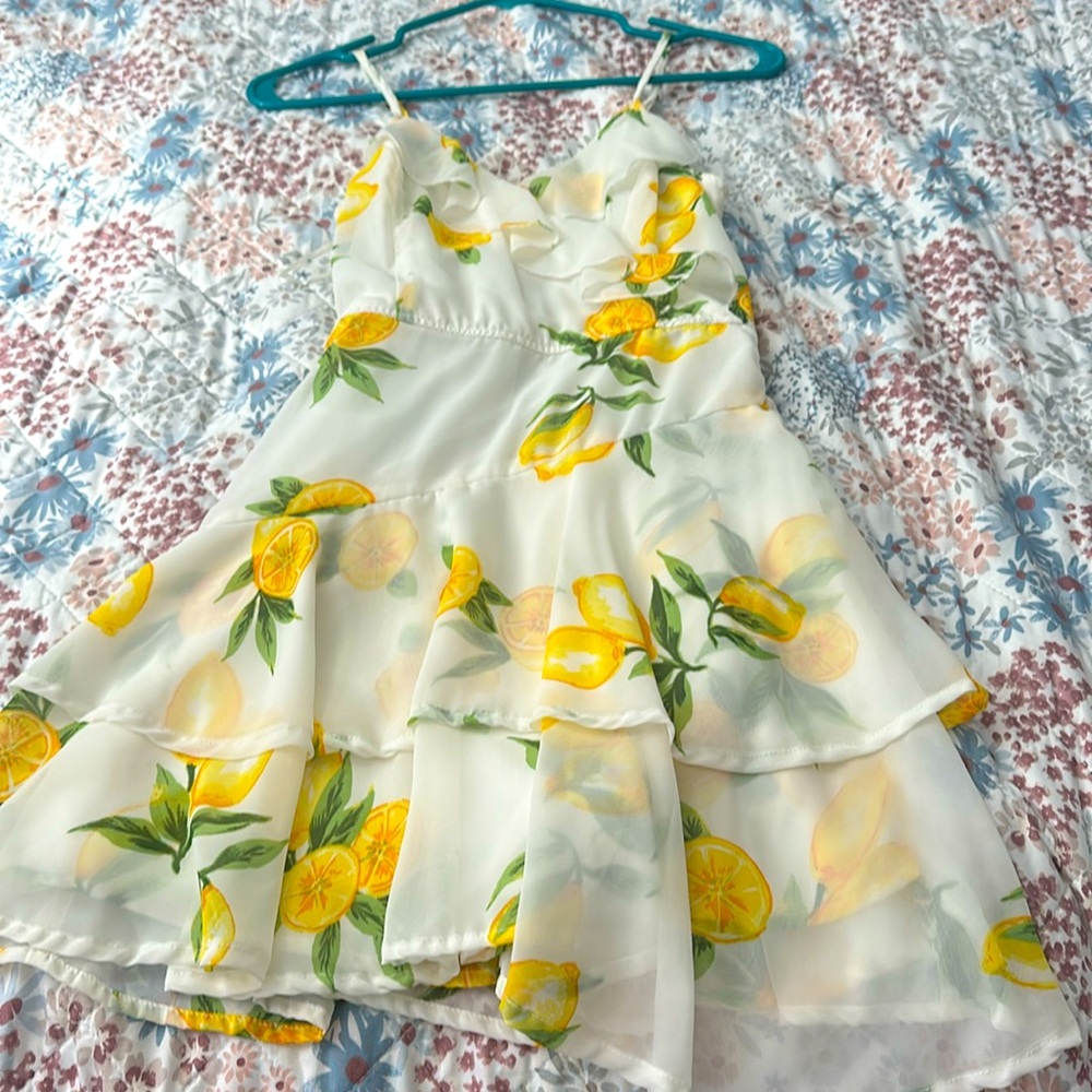 Pretty lemon dress with shorts underneath!